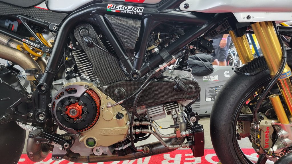 pierobon x60r hypermotard 1100 engine